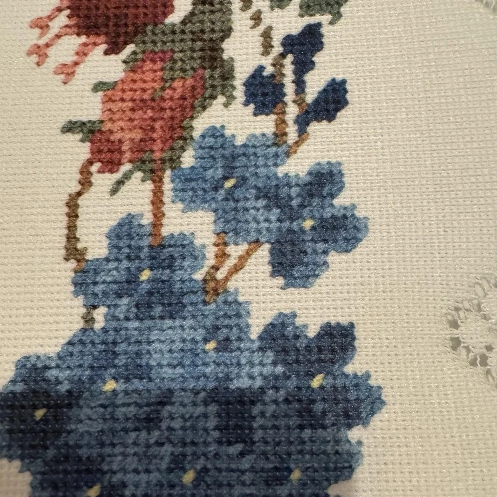 Vertical Wall Hanging Tapestry With Floral Design